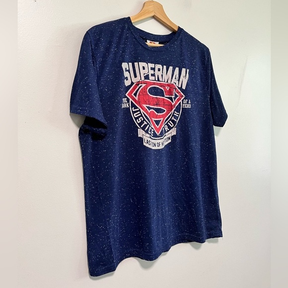 Superman Unisex Blue Speckled Graphic Tee, Size Large - Picture 7 of 9